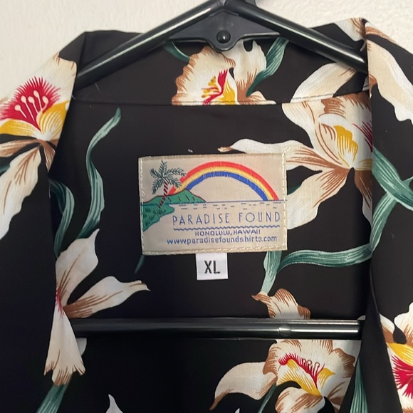 NWT Paradise Found Black Star Orchid Hawaiian Shirt XL - Picture 2 of 5